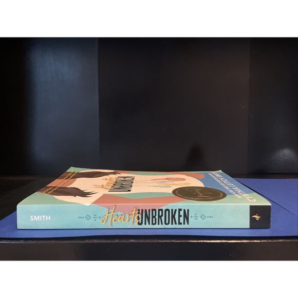 Hearts Unbroken by Cynthia Leitich Smith (2020, Trade Paperback) - Picture 6 of 8